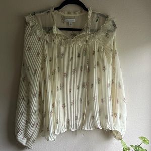 TOPSHOP NWOT FLORAL BEADED BLOUSE